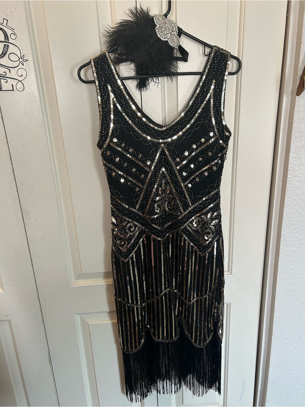 1920's Style Black Sequin & Fringe Flapper Gatsby Dress With Head Piece Size S